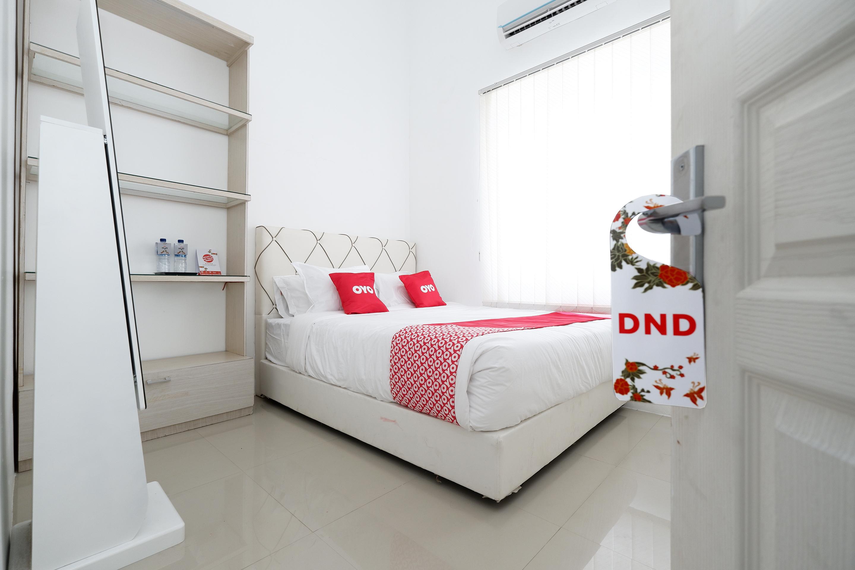 Griya Rw Family Guest House Redpartner Solo Extérieur photo