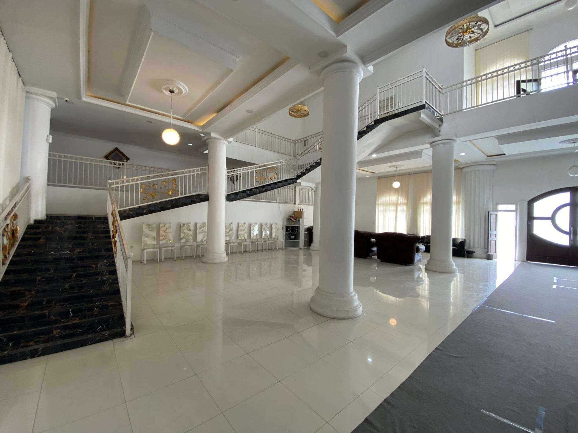 Griya Rw Family Guest House Redpartner Solo Extérieur photo