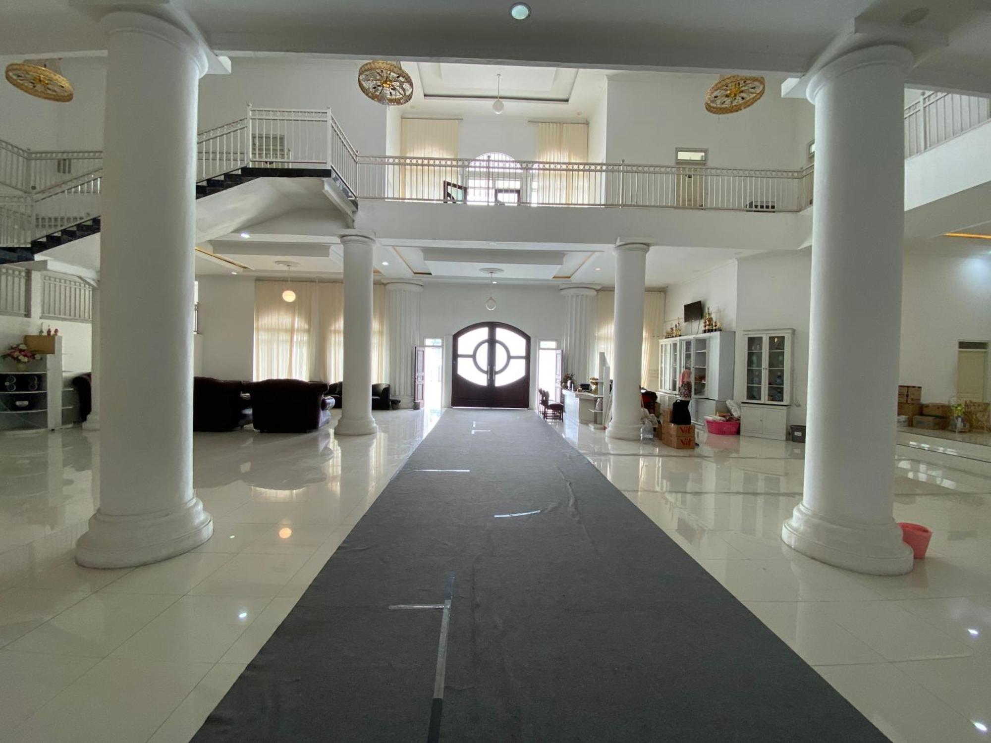 Griya Rw Family Guest House Redpartner Solo Extérieur photo